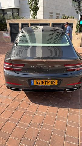 ג'נסיס G80