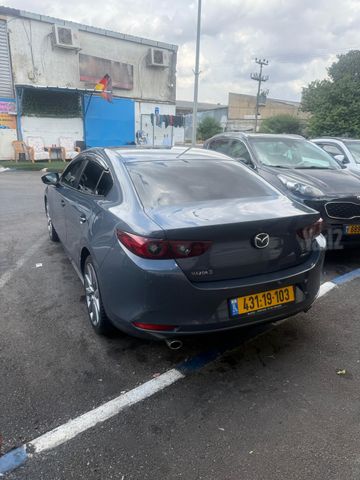 מאזדה 3