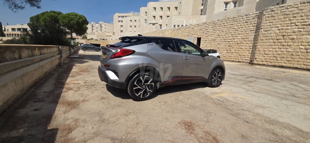 טויוטה C-HR