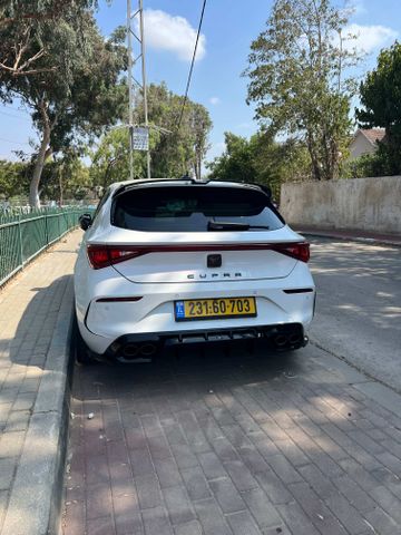 קופרה לאון