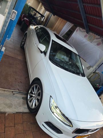 וולוו S90