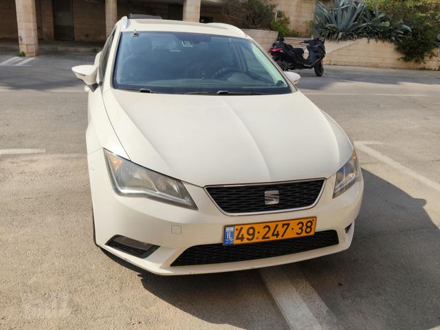 סיאט לאון