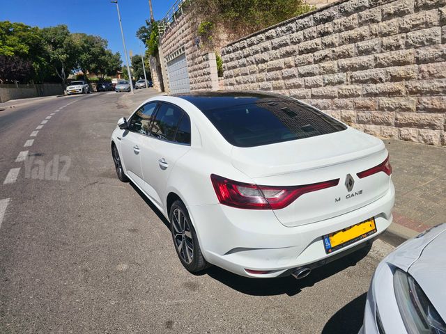 רנו מגאן
