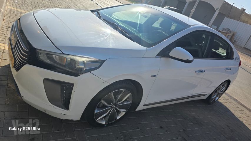יונדאי איוניק