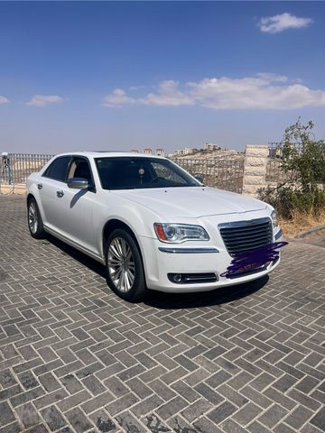 קרייזלר 300