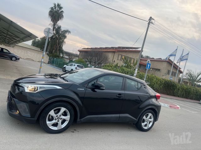 טויוטה C-HR