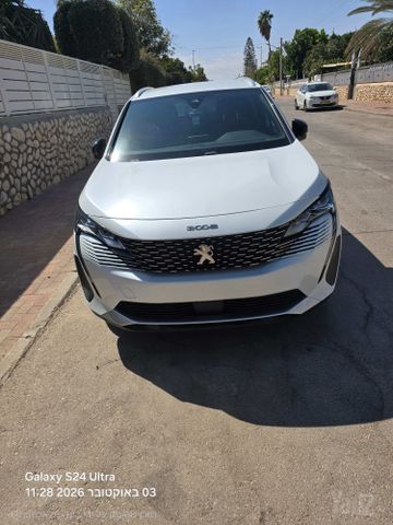פיג'ו 3008