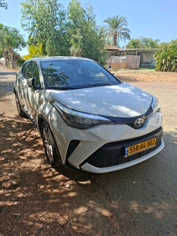 מודעת רכב טויוטה C-HR