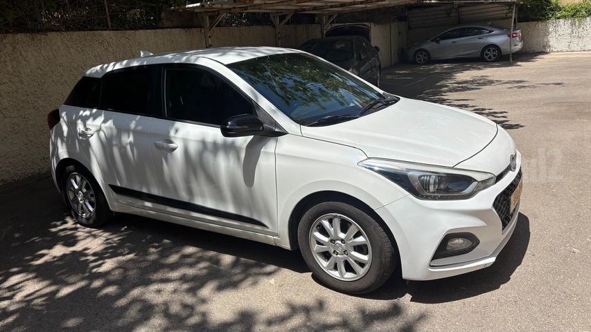 יונדאי i20