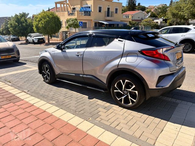 טויוטה C-HR