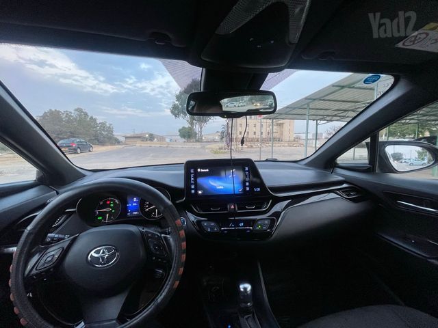טויוטה C-HR
