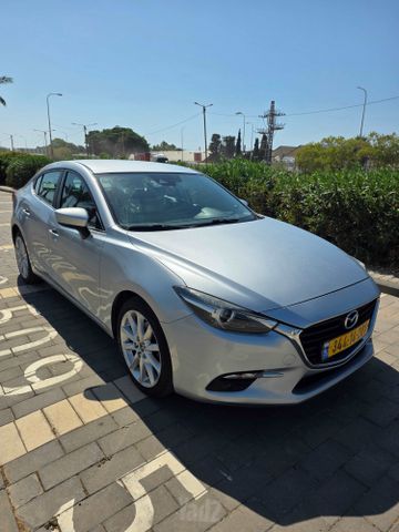 מודעת רכב מאזדה 3