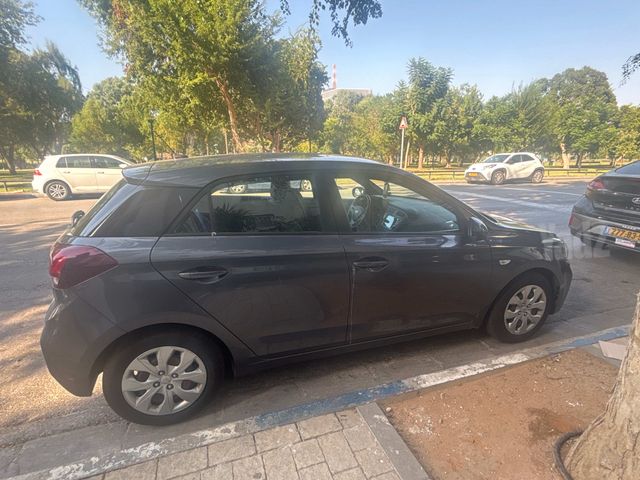 יונדאי i20