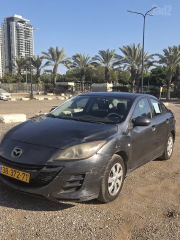 מאזדה 3
