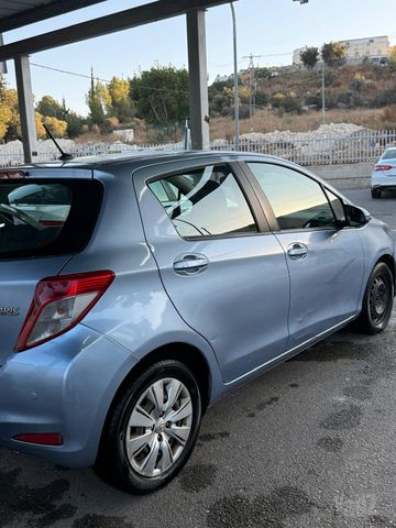 טויוטה יאריס