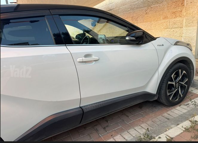 טויוטה C-HR
