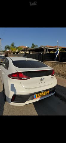 יונדאי איוניק