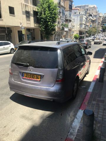 מודעת רכב מיצובישי גרנדיס