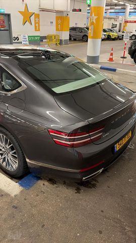 ג'נסיס G80