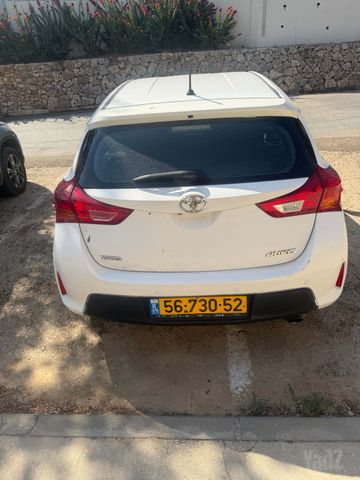 טויוטה אוריס