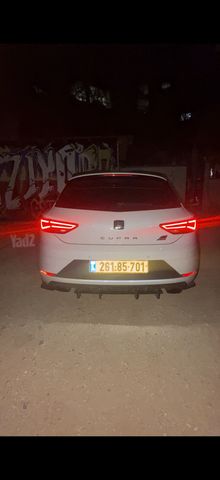 מודעת רכב סיאט לאון