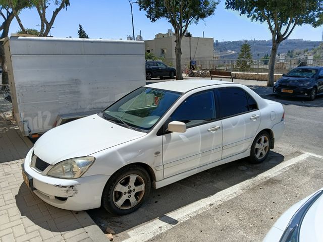 לנסר Premium אוט׳ 1.6 (98 כ״ס)