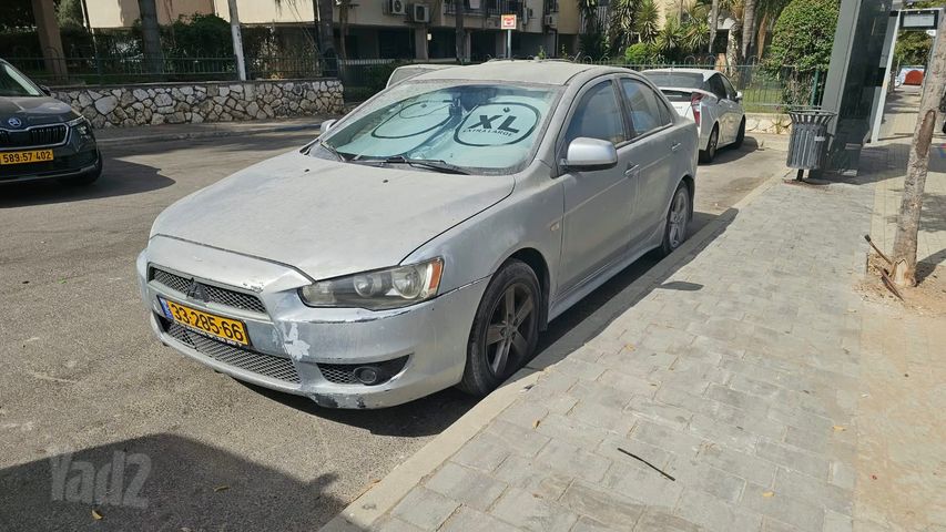 מיצובישי לנסר