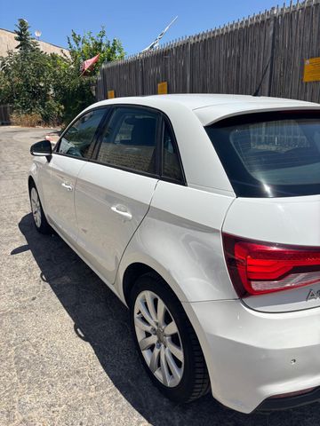 אאודי A1