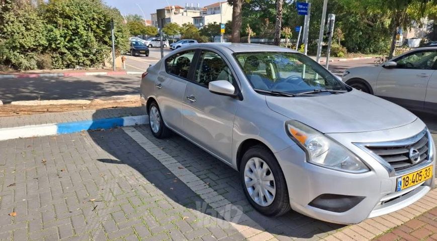 ניסאן אלמרה