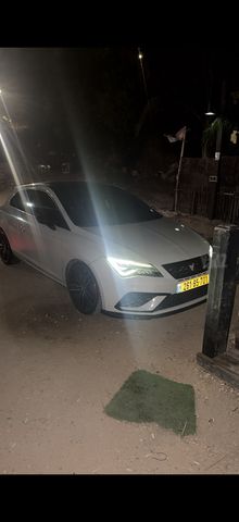 סיאט לאון
