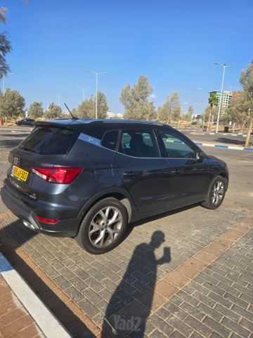 סיאט ארונה