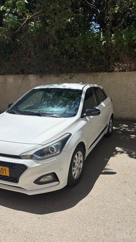 יונדאי i20