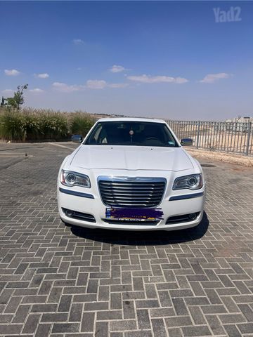 קרייזלר 300