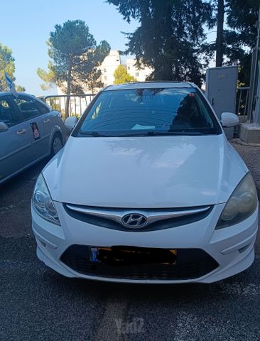 יונדאי i30
