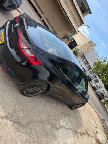 רנו מגאן