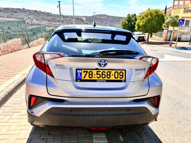 טויוטה C-HR