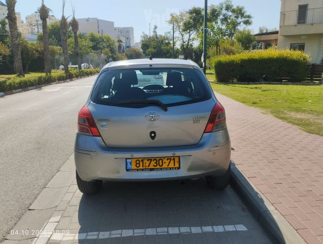 טויוטה יאריס