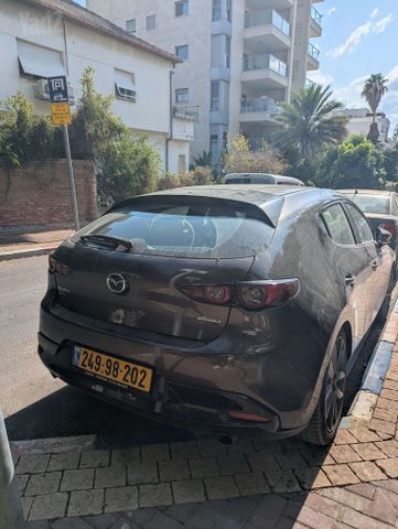 מאזדה 3