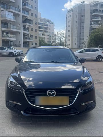 מודעת רכב מאזדה 3