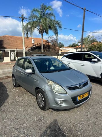 יונדאי i20