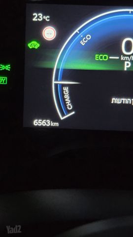 טויוטה יאריס קרוס