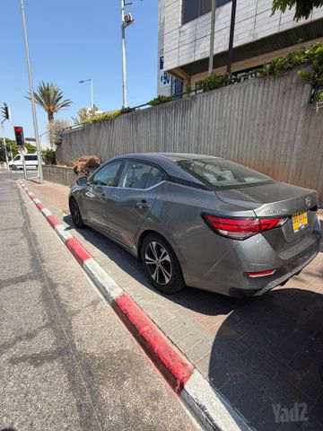 ניסאן סנטרה