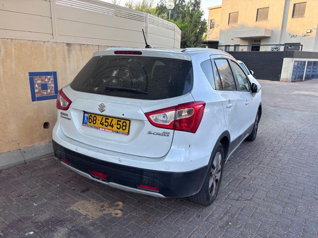 סוזוקי קרוסאובר