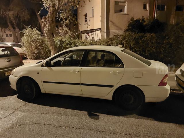 טויוטה קורולה