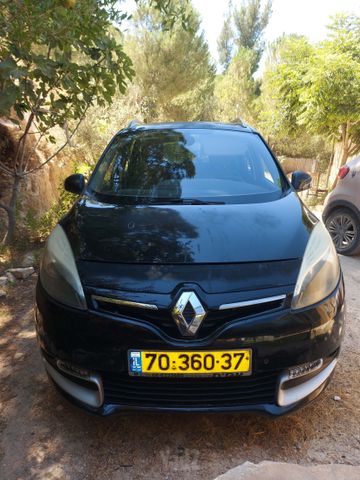 רנו סניק
