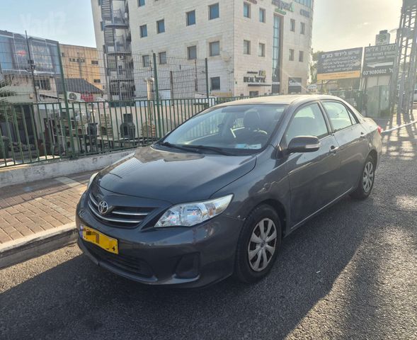 טויוטה קורולה