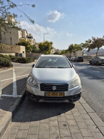 סוזוקי קרוסאובר