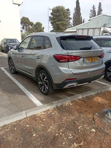 אם ג'י ZS