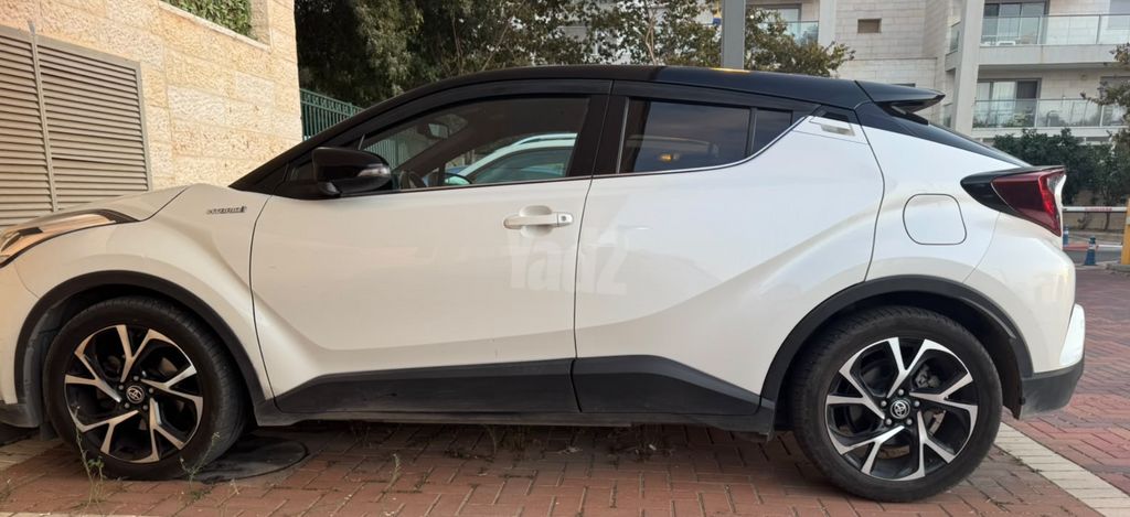 טויוטה C-HR