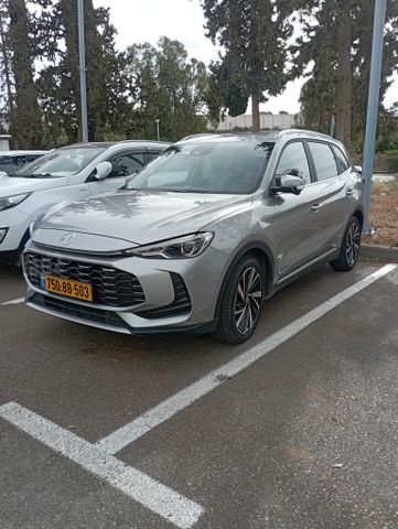 אם ג'י ZS